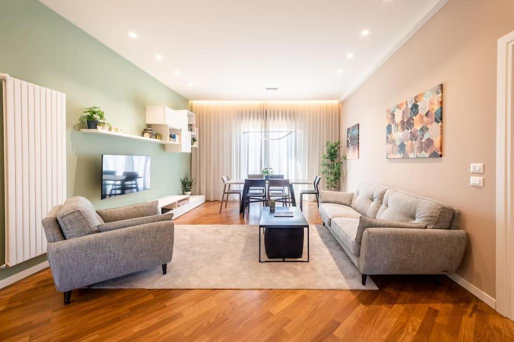 San Michele Modern Apartment - Con Balcone! Vicenza Luaran gambar