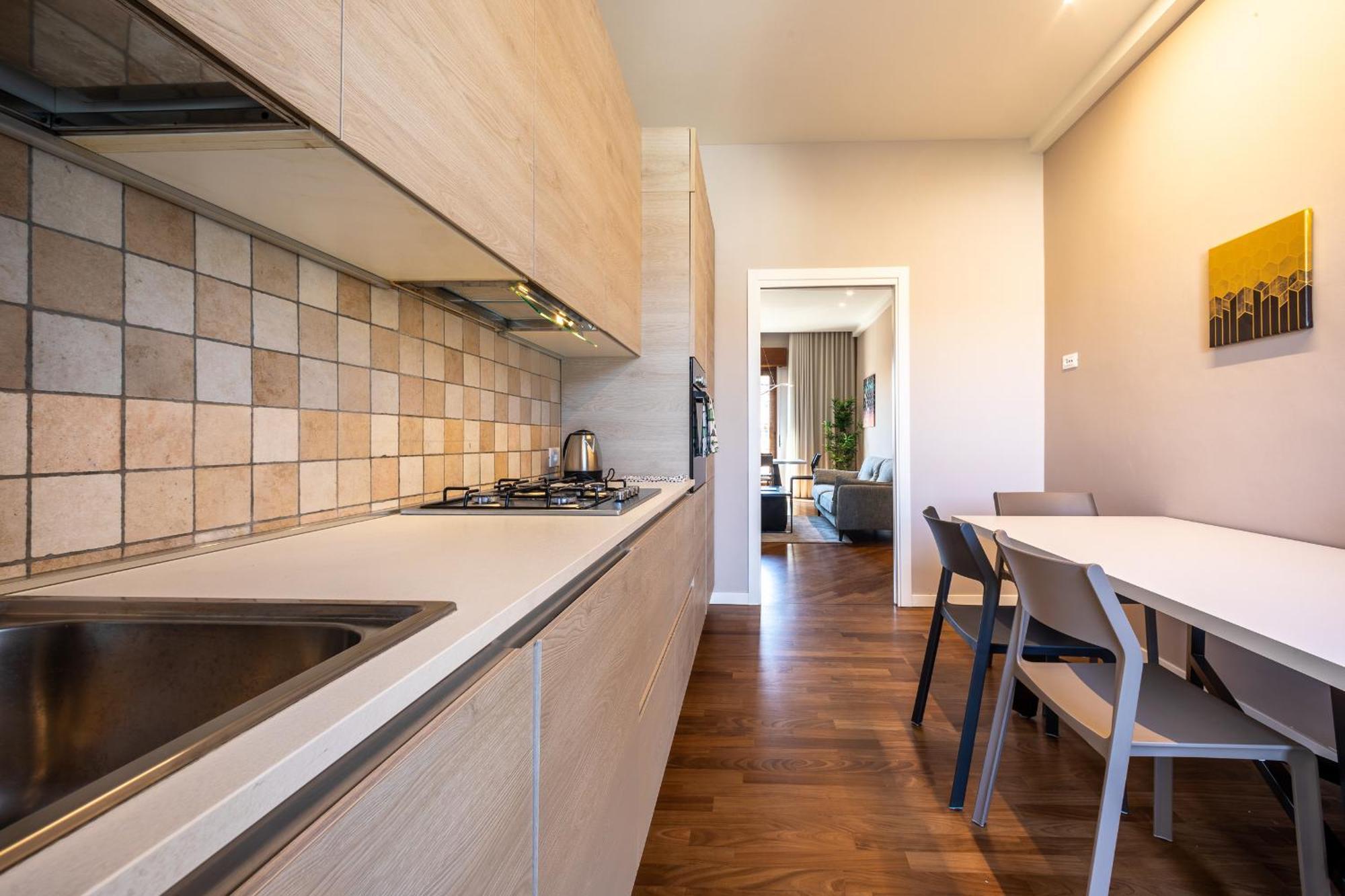 San Michele Modern Apartment - Con Balcone! Vicenza Luaran gambar